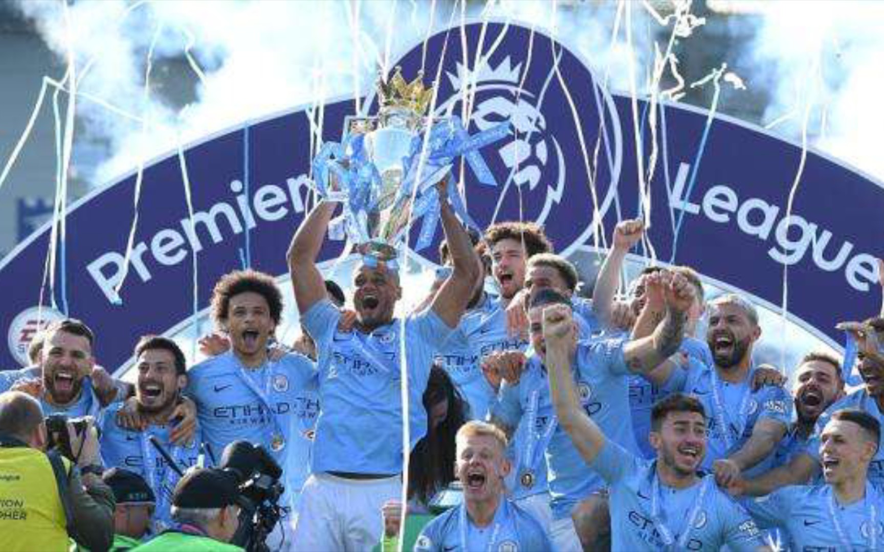 崭露头角 崭露头角